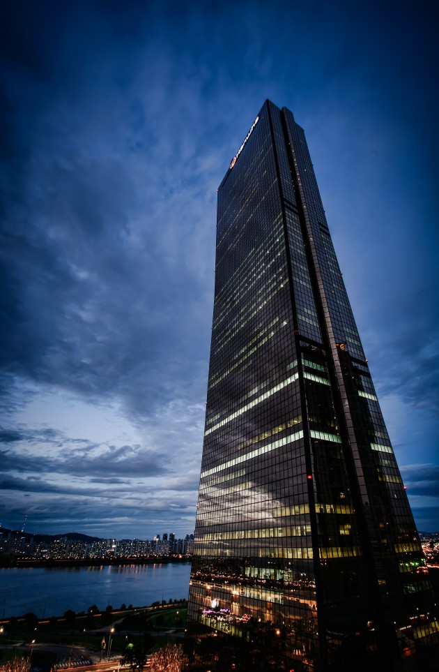 Desarrollo de la red de seguridad electrónica para un edificio inteligente